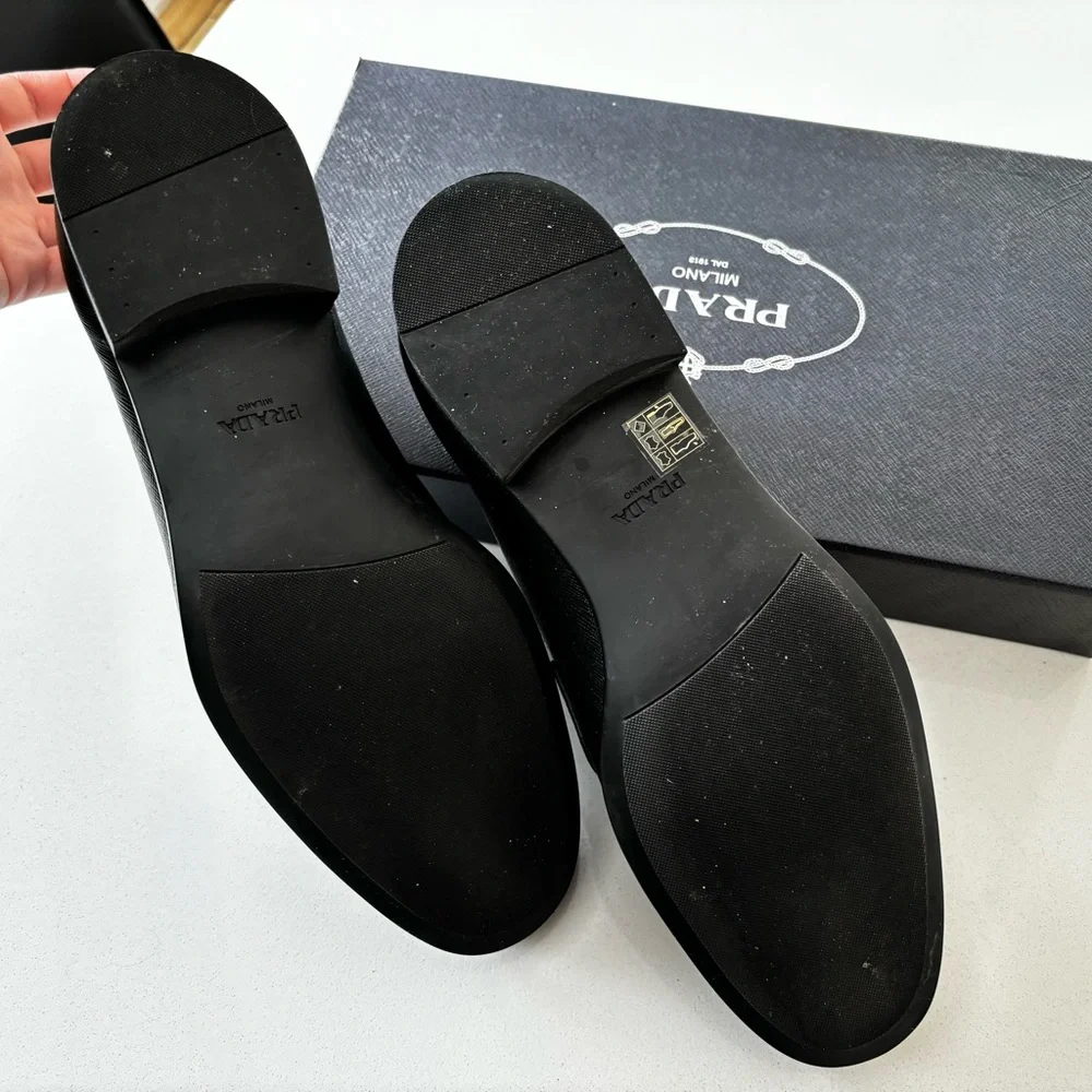 ‼️SOLD‼️
MENS PRADA saffiano leather loafers - Picture 6 of 11